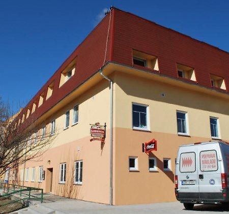 Penzion Mova Kadaň Kültér fotó